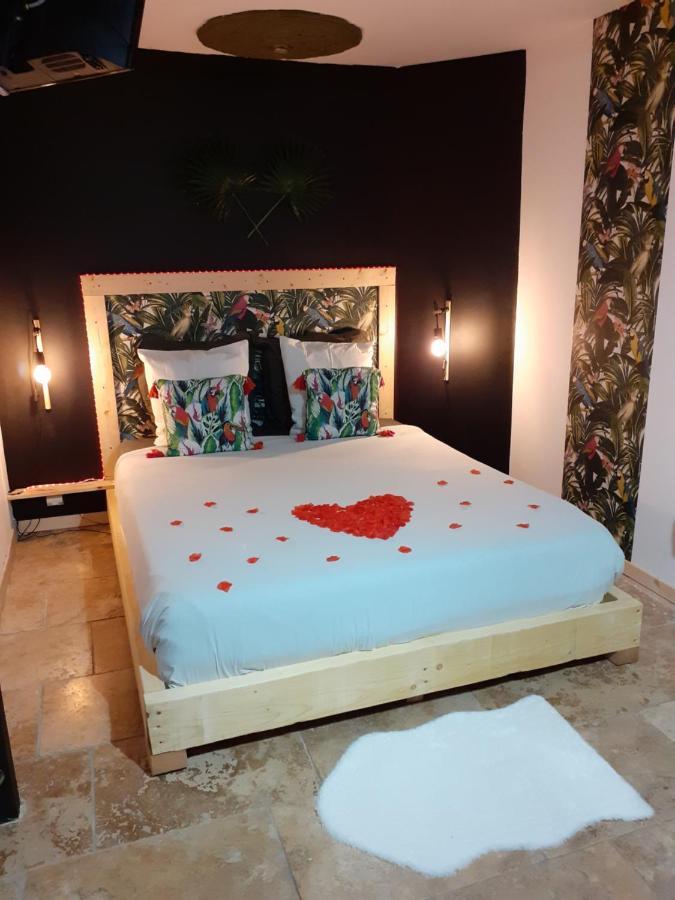 La Chambre Des Songes Saze  Buitenkant foto